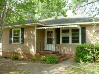 1203 Eager Dr, Albany, GA 31707