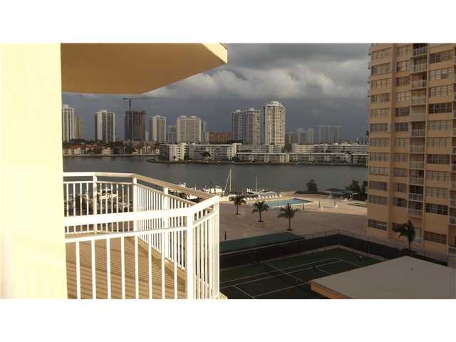 18051 BISCAYNE BL # 705-1, North Miami Beach, FL 33160