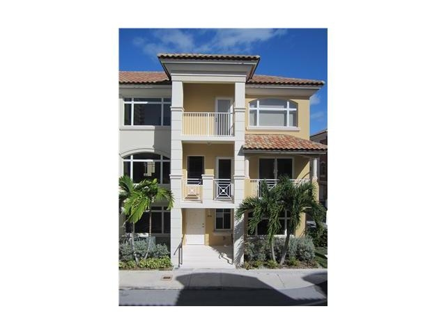 18413 NE 27 CT # 154, Miami, FL 33180