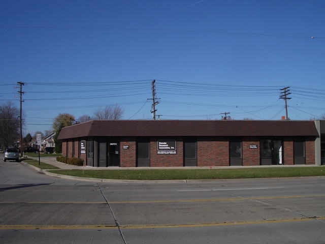 26701 HARPER AVE, Saint Clair Shores, MI 48081