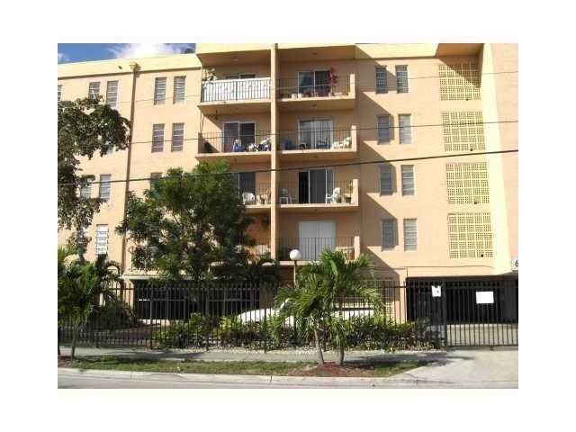 6950 W 6 AV # 304, Hialeah, FL 33014