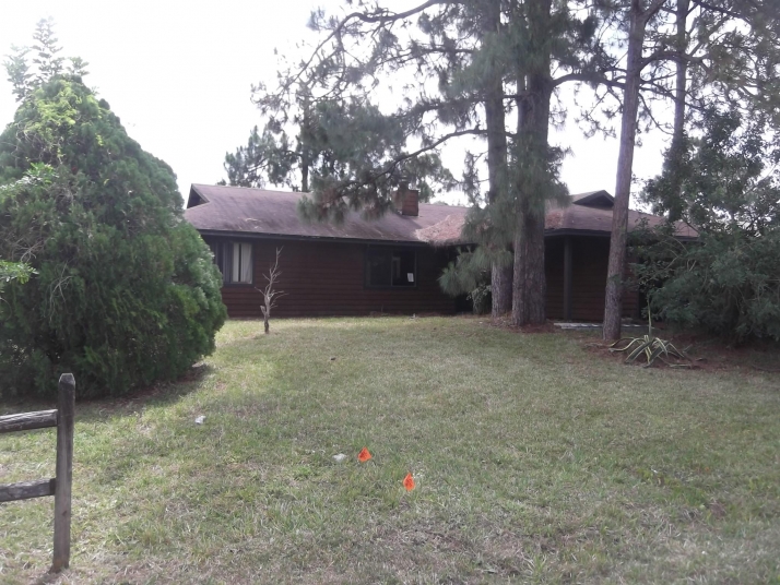 1281 Auburn Ave Nw, Palm Bay, FL 32907