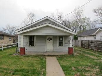 131 Henton Rd, Lexington, KY 40508