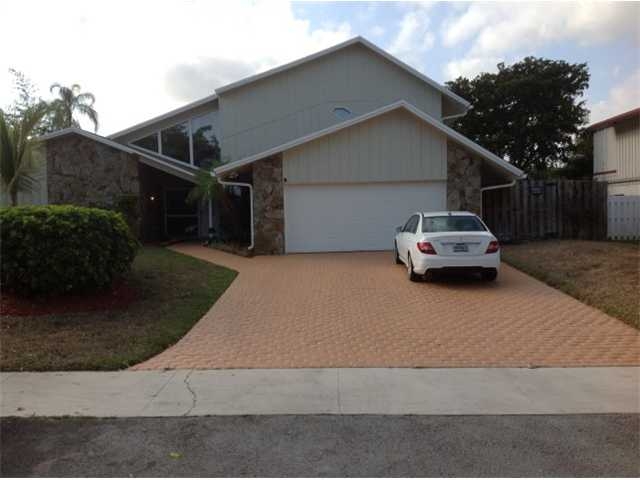 731 BLUEBIRD LN, Fort Lauderdale, FL 33324