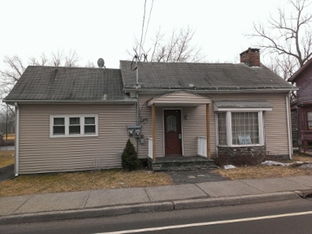 37 E Main St, Washingtonville, NY 10992