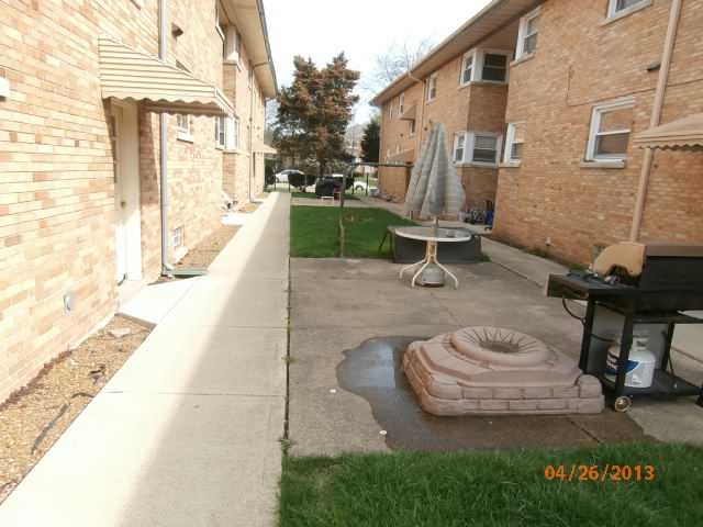 9803 Schiller Blvd Apt 2s, Franklin Park, IL 60131