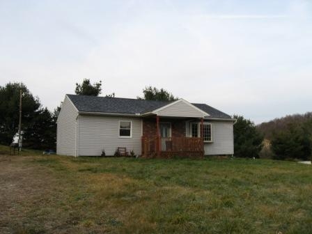 468 White Oak Road, Rural Valley, PA 16249