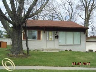 668 Linda Vista Dr, Pontiac, MI 48342