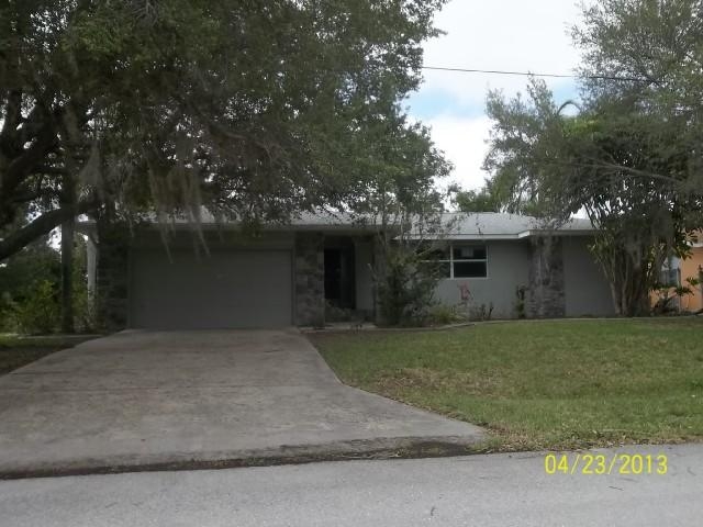 16625 Acapulco Rd, Punta Gorda, FL 33955