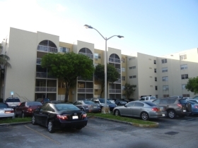 6990 N Miami Gardens Ave #4-509, Hialeah, FL 33015