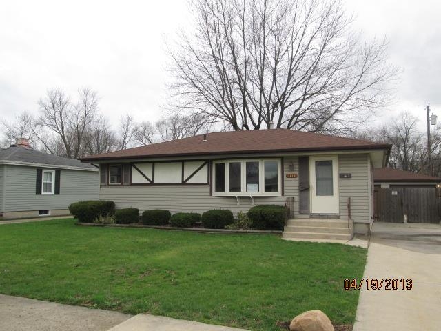 1114 N Elmer St, Griffith, IN 46319