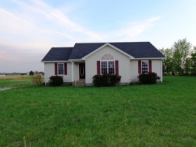 8560 Loretto Rd, Loretto, KY 40037