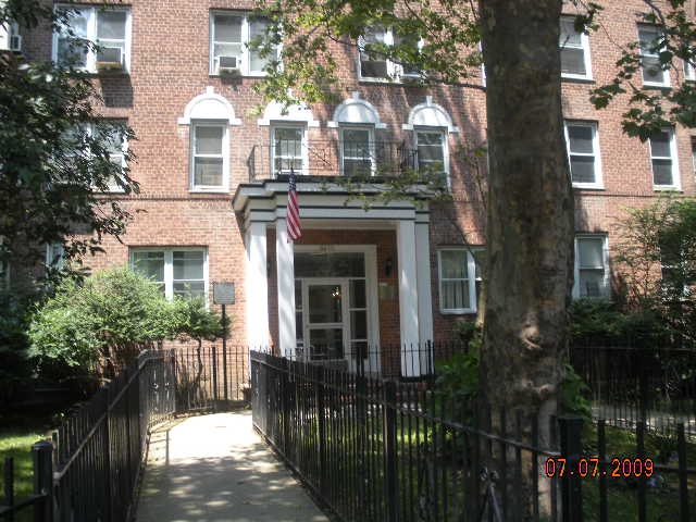 88-11 34th Ave Apt 3F, Jackson Heights, NY 11372