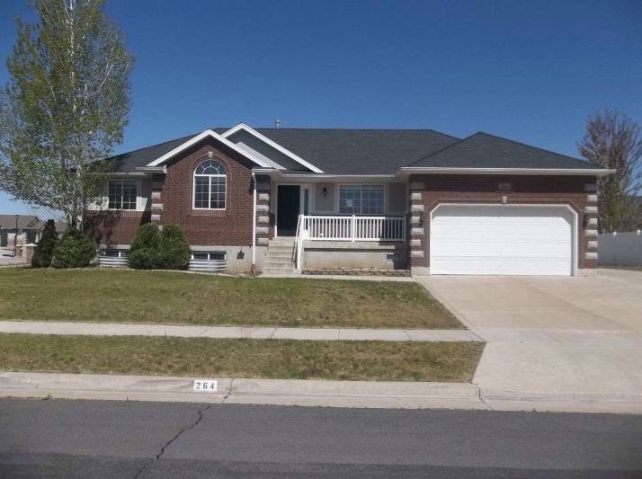 264 West 800 South, Layton, UT 84041