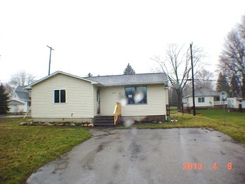 6598 Morris St, Marlette, MI 48453