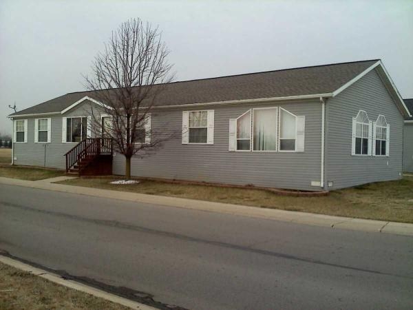 25930 Connery, Flat Rock, MI 48134