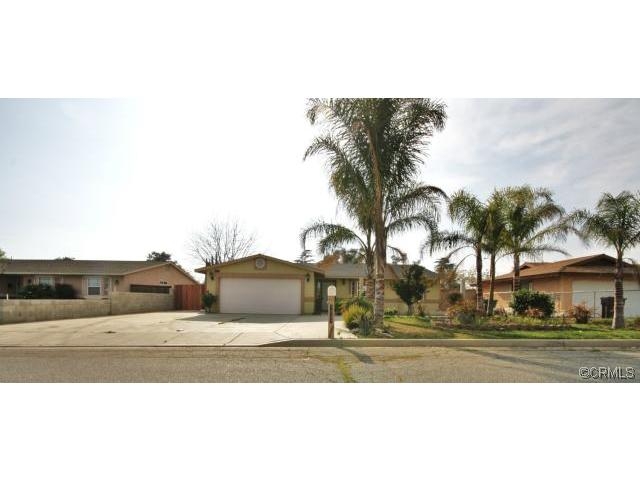 1137 Magnolia Ave, Beaumont, CA 92223