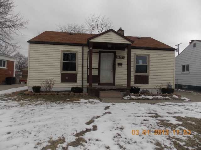 22829 E 13 Mile Rd, Saint Clair Shores, MI 48082