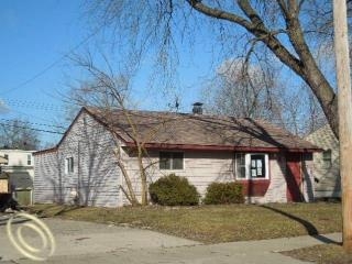 715 Stirling St, Pontiac, MI 48340