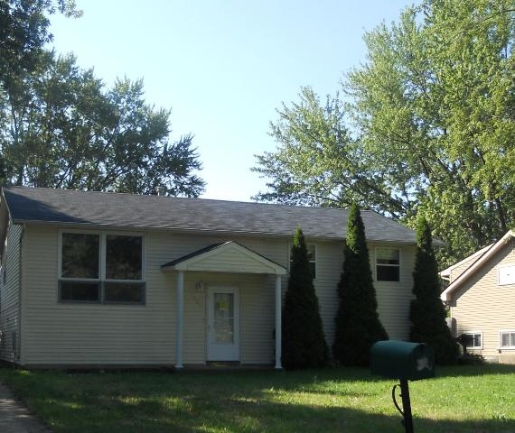 2641 Prescott Dr, Mishawaka, IN 46544