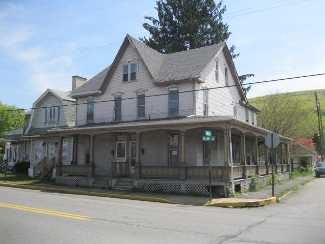 300-302 West Main St, Lykens, PA 17048