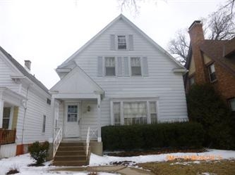 2135 S 11th Street, Milwaukee, WI 53215