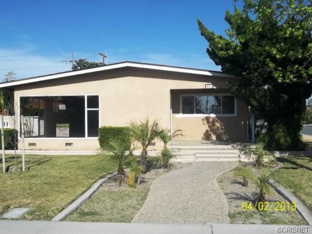 852 N Lenz Dr, Anaheim, CA 92805