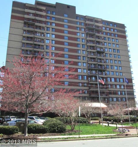 801 N Pitt St Apt 803, Alexandria, VA 22314