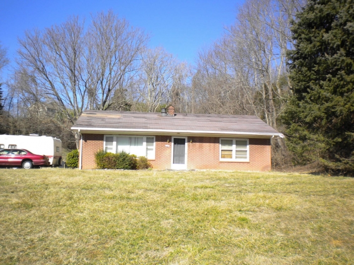 480 TRINITY ROAD, Troutville, VA 24175