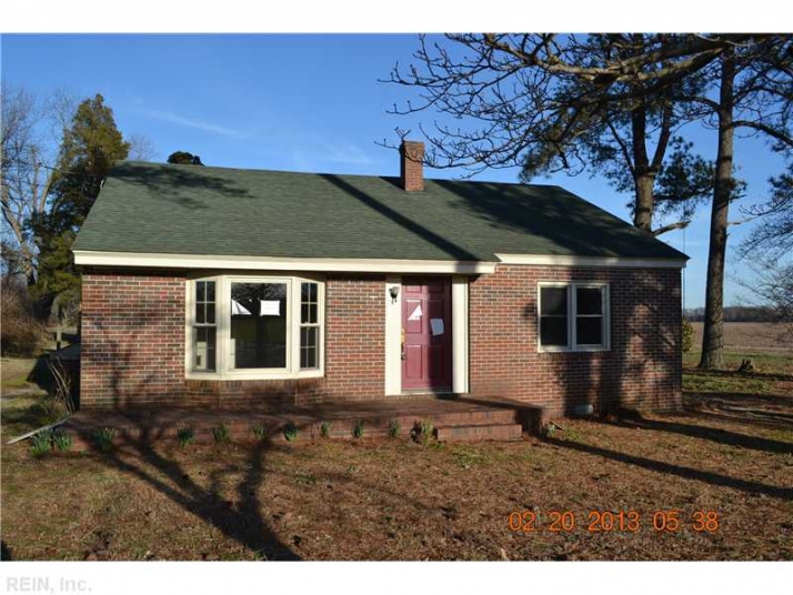 27477 Handsom Rd, Franklin, VA 23851