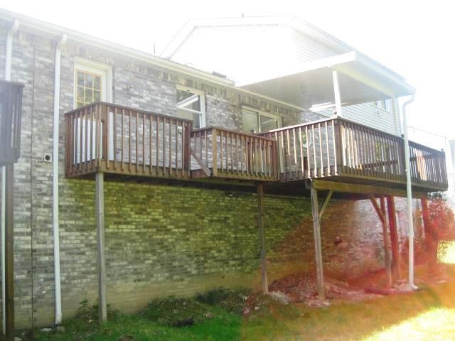 210 Country View Drive, New Kensington, PA 15068