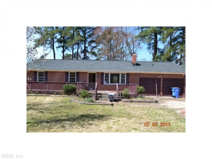 616 Etheridge Rd, Chesapeake, VA 23322