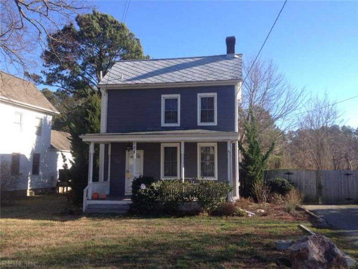 728 Beach Rd, Hampton, VA 23664