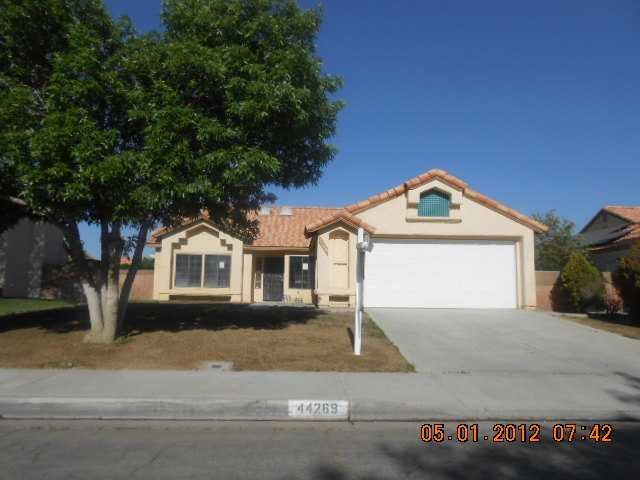 44269 Halcom Ave, Lancaster, CA 93536