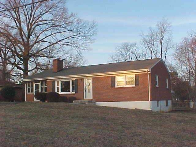 203 Wayne Dr, Lynchburg, VA 24502