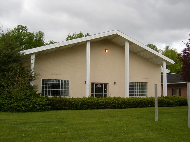 2824 UNIVERSAL DR, Saginaw, MI 48603