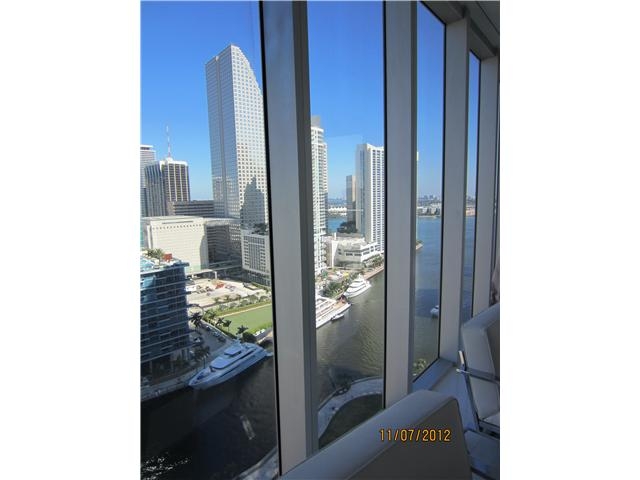 485 BRICKELL AV # 2502, Miami, FL 33131