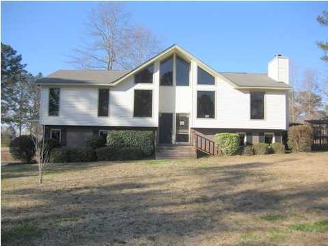 107 Friendship Cir, Clanton, AL 35045