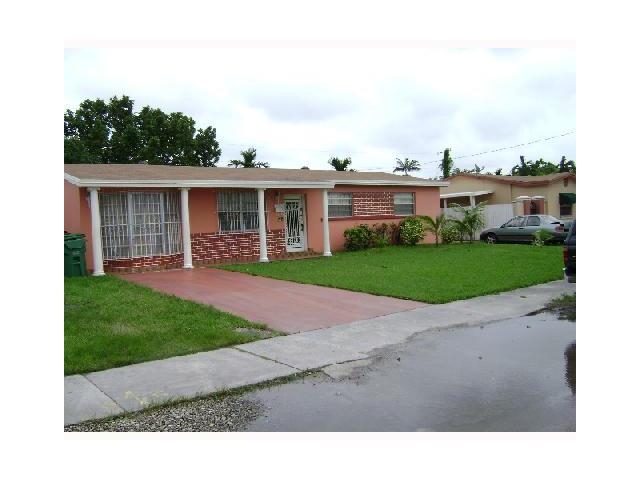 1315 SW 94 CT, Miami, FL 33174