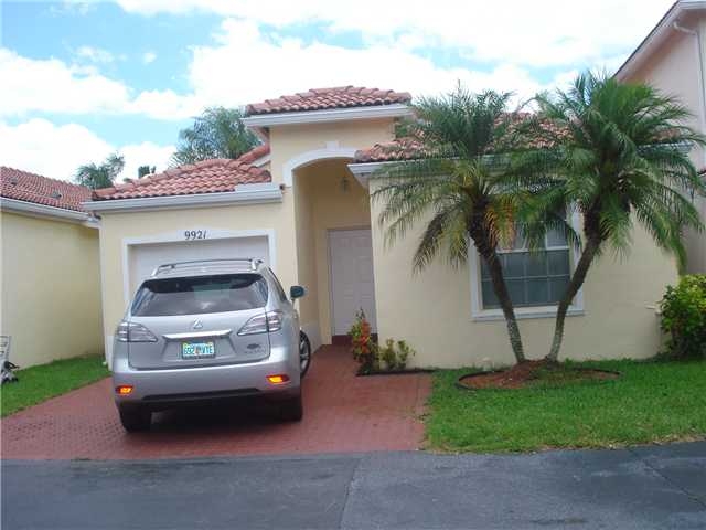 9921 SW 162 CT, Miami, FL 33196