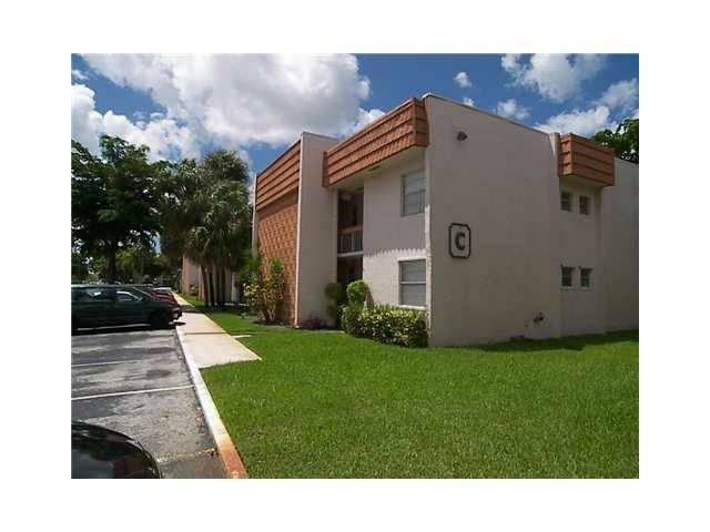 7610 STIRLING RD # 202-C, Hollywood, FL 33024