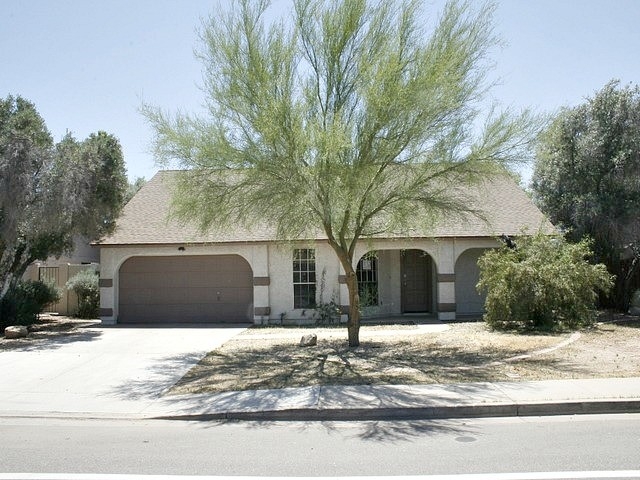 1805 West Shawnee Drive, Chandler, AZ 85224