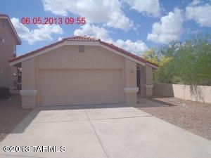 4697 W Weathervane St, Tucson, AZ 85741