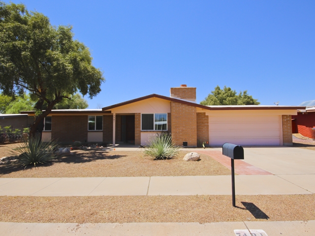 7481 N Jensen Place, Tucson, AZ 85741