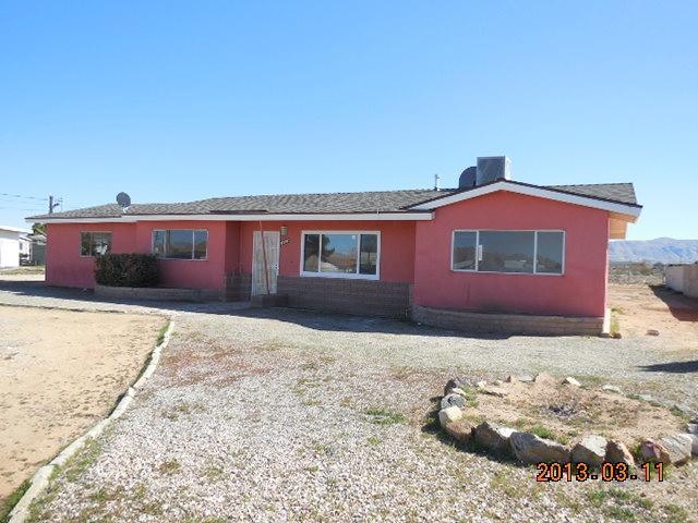 23025 Lucilla Rd, Apple Valley, CA 92308