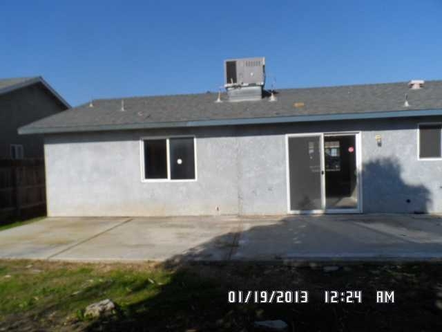 325 W Dove Ave, Visalia, CA 93291