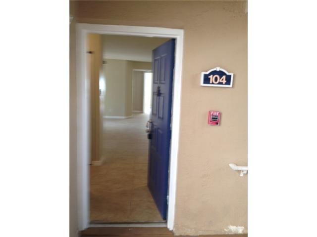 15770 SW 104 TE # 104, Miami, FL 33196