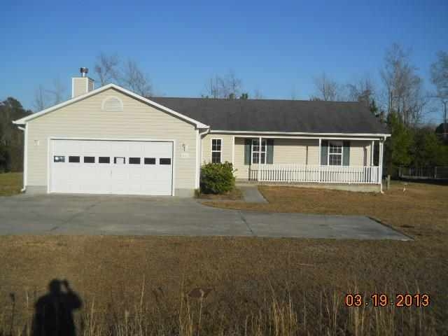 731 Queens Creek Rd, Hubert, NC 28539