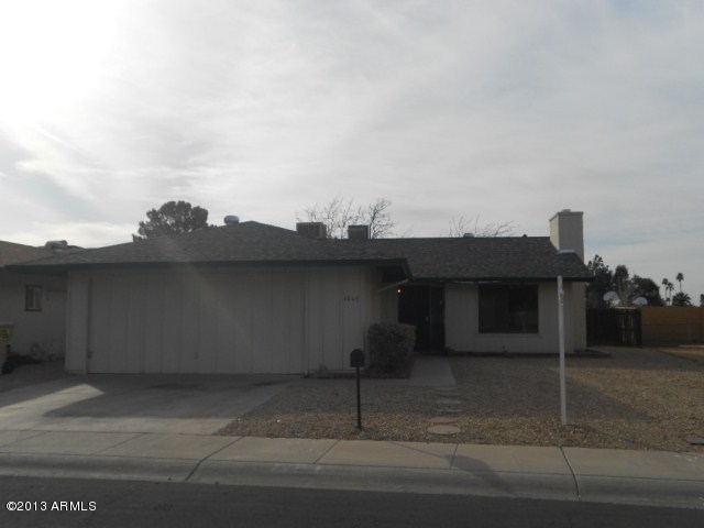 4947 W Golden Ln, Glendale, AZ 85302