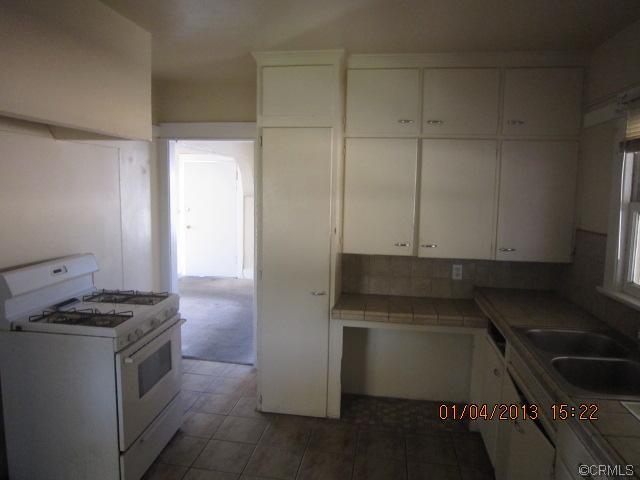 839 W 18th St, San Bernardino, CA 92405